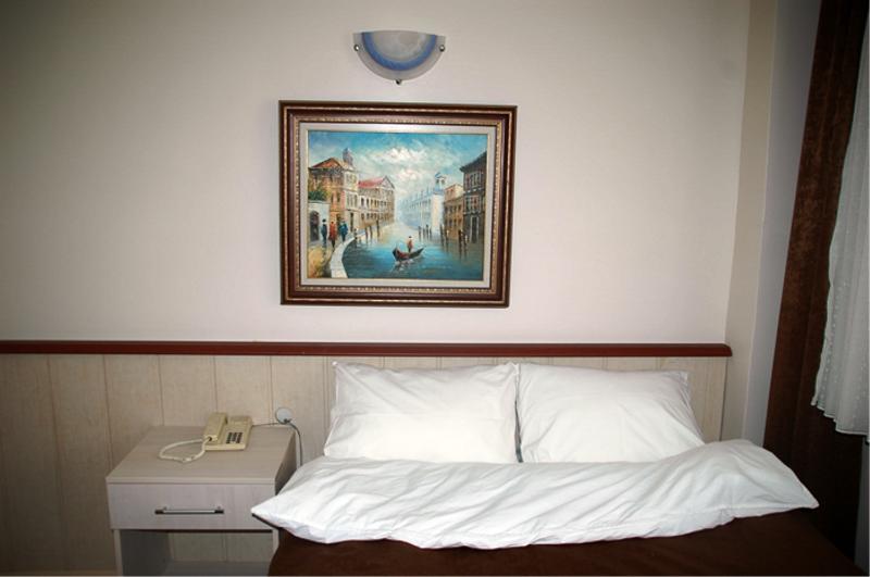 Malkoc Hotel Istanbul Exterior photo